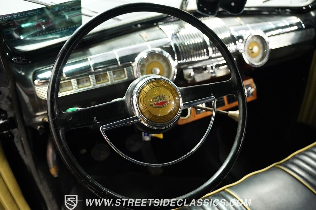 Ford-Super-Deluxe-1948-Sedan-38