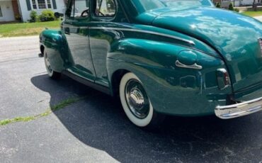 Ford-Super-deluxe-1941-Holly-Green-Beige-Cloth-18