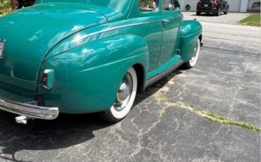 Ford-Super-deluxe-1941-Holly-Green-Beige-Cloth-20