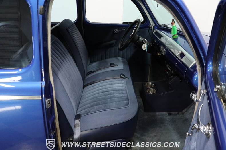 Ford-Super-deluxe-1941-Medium-Blue-Metallic-Blue-2