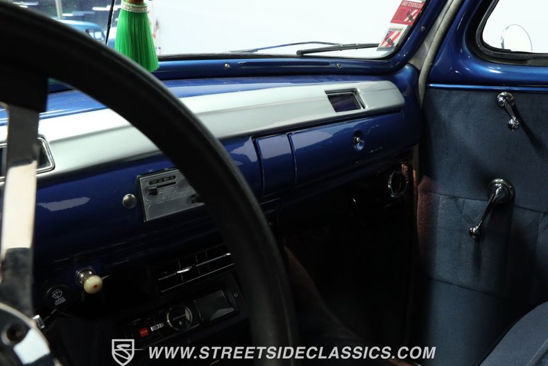 Ford-Super-deluxe-1941-Medium-Blue-Metallic-Blue-45