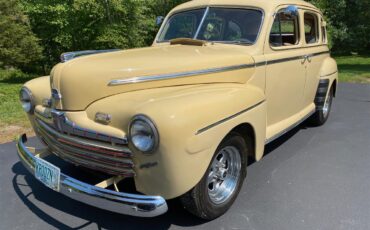 Ford-Super-deluxe-1946-Bamboo-Biege-Tan