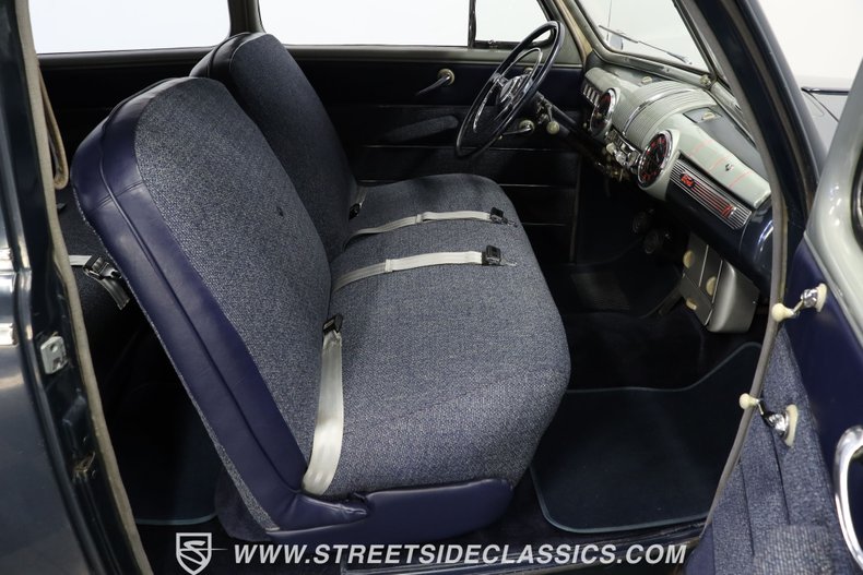 Ford-Super-deluxe-1946-Dark-Blue-Blue-13