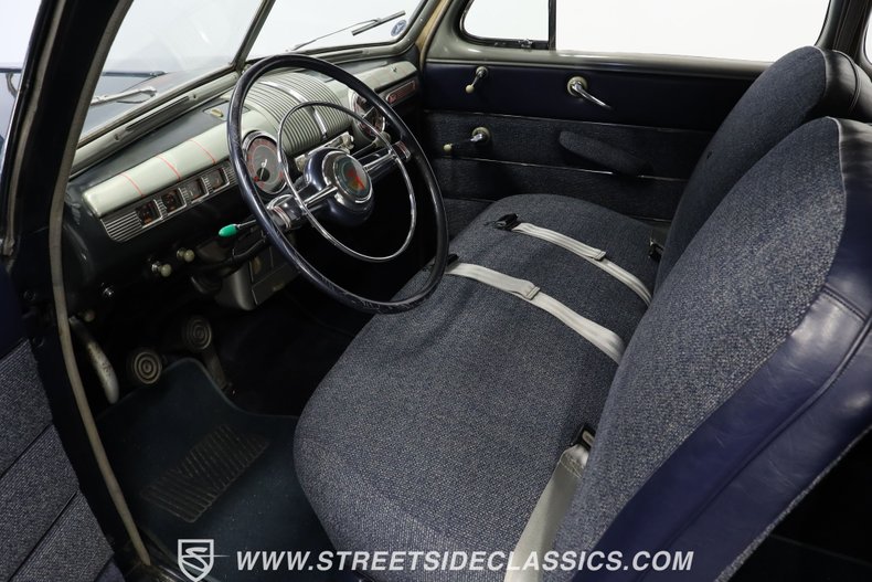 Ford-Super-deluxe-1946-Dark-Blue-Blue-22