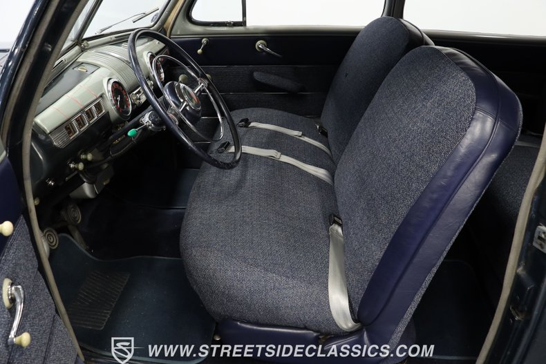 Ford-Super-deluxe-1946-Dark-Blue-Blue-40