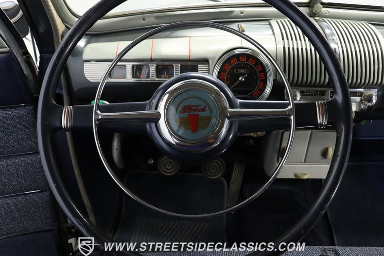 Ford-Super-deluxe-1946-Dark-Blue-Blue-41