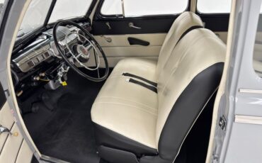 Ford-Super-deluxe-1946-Feather-Gray-White-12