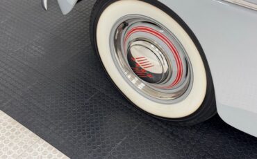 Ford-Super-deluxe-1946-Feather-Gray-White-28