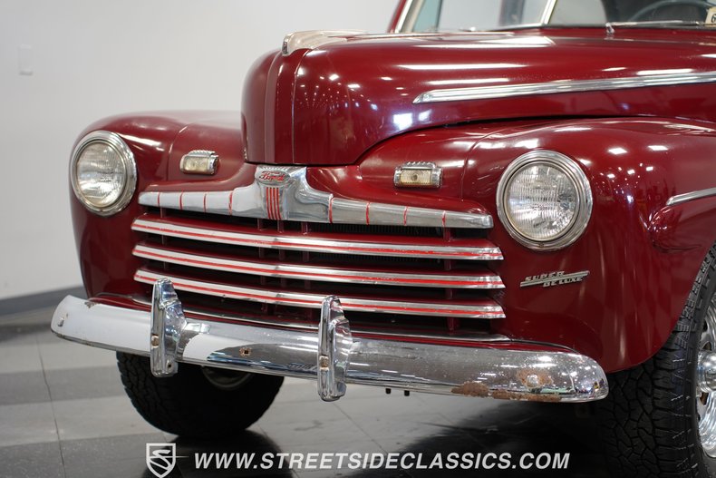 Ford-Super-deluxe-1946-Maroon-Gray-16