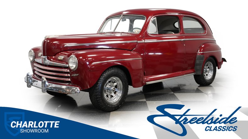 Ford-Super-deluxe-1946-Maroon-Gray