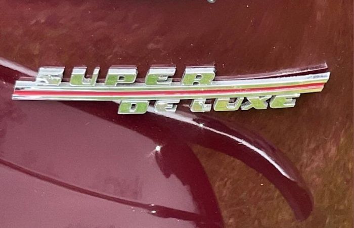 Ford-Super-deluxe-1946-MaroonTan-Top-Tan-VinylCloth-3