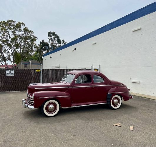 Ford-Super-deluxe-1947-2