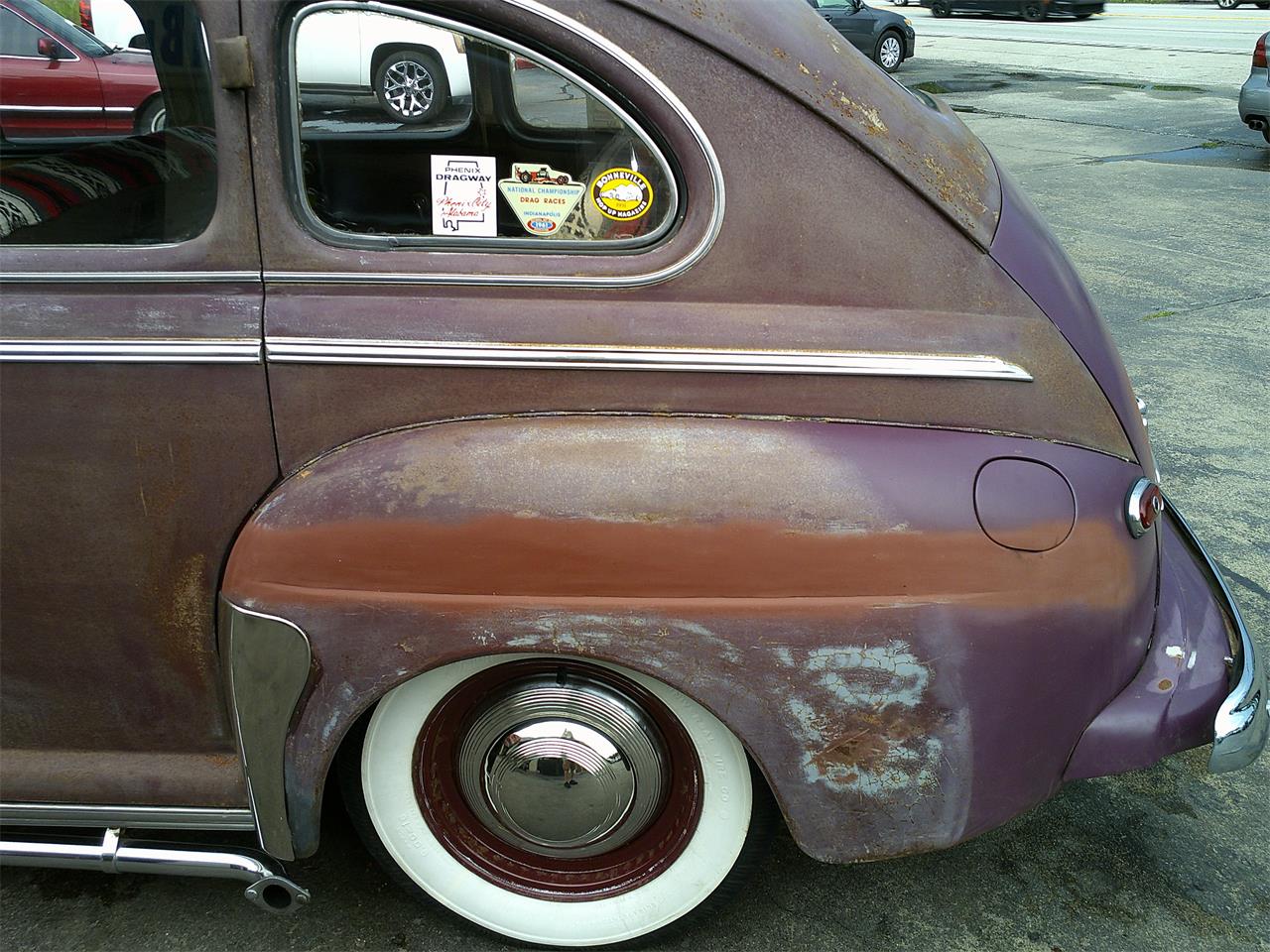 Ford-Super-deluxe-1947-Brown-Tan-11