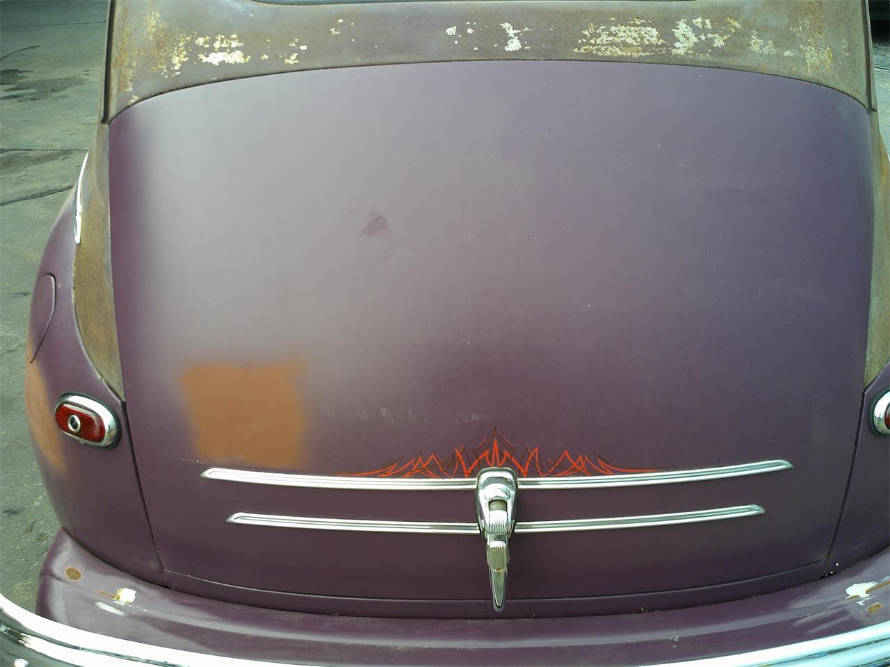 Ford-Super-deluxe-1947-Brown-Tan-12
