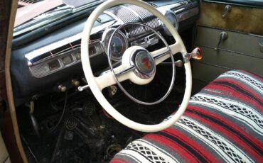 Ford-Super-deluxe-1947-Brown-Tan-14