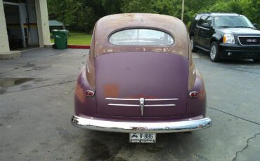 Ford-Super-deluxe-1947-Brown-Tan-2