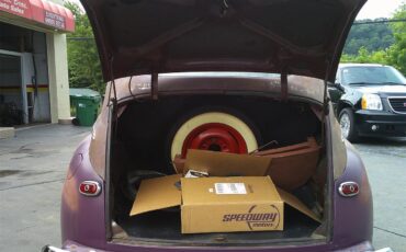 Ford-Super-deluxe-1947-Brown-Tan-21
