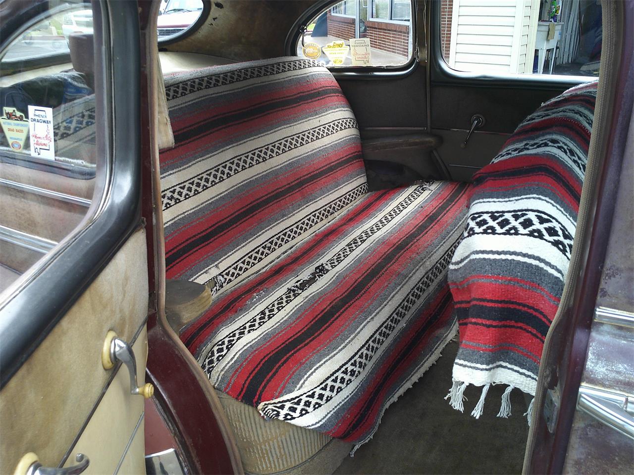 Ford-Super-deluxe-1947-Brown-Tan-23