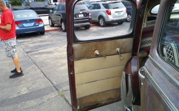 Ford-Super-deluxe-1947-Brown-Tan-24