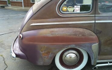 Ford-Super-deluxe-1947-Brown-Tan-4