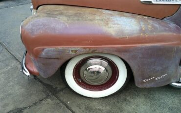 Ford-Super-deluxe-1947-Brown-Tan-9