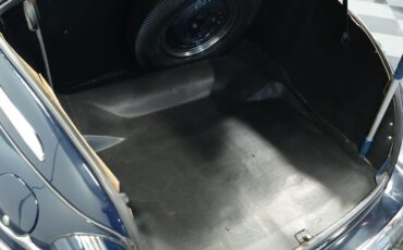 Ford-Super-deluxe-1947-Dark-Blue-Gray-16