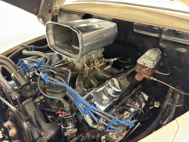 Ford-Super-deluxe-1948-Alabaster-Tan-28