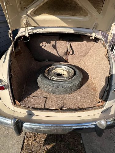 Ford-Super-deluxe-1948-Beige-Beige-5