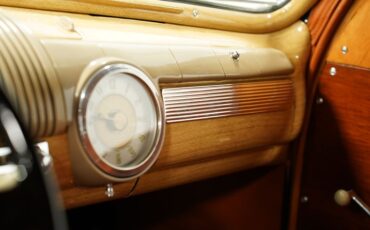 Ford-Super-deluxe-1948-Black-Brown-39