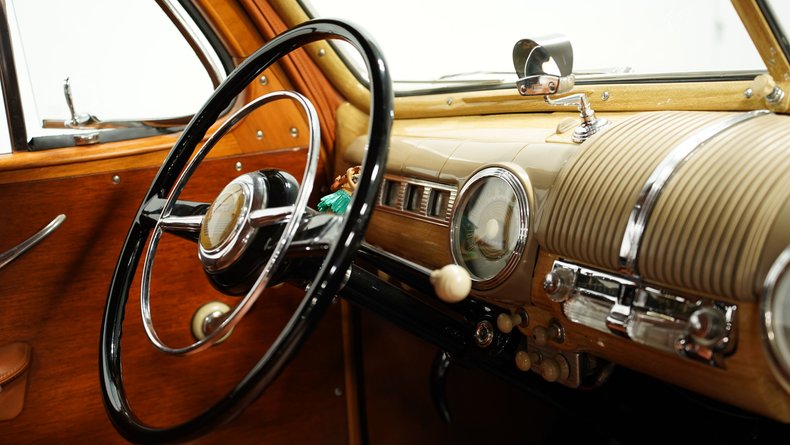 Ford-Super-deluxe-1948-Black-Brown-8