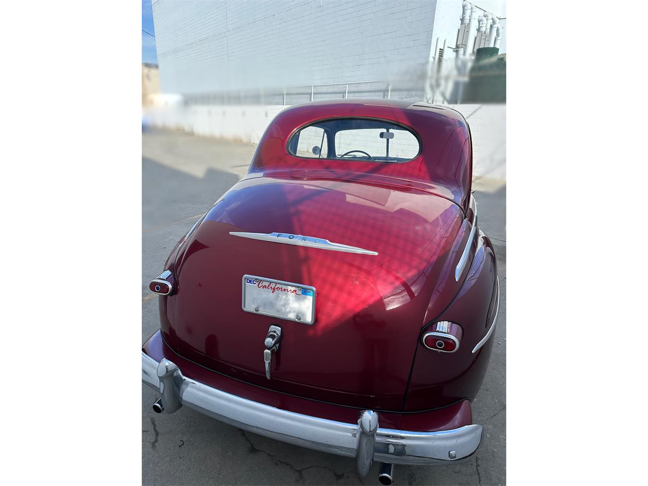 Ford-Super-deluxe-1948-Burgundy-Gray-3