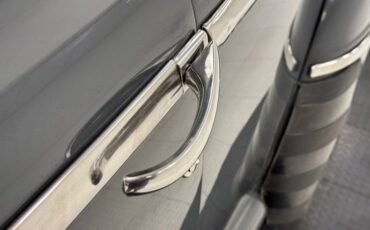 Ford-Super-deluxe-1948-Rotunda-Gray-Tan-21