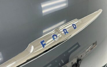 Ford-Super-deluxe-1948-Rotunda-Gray-Tan-24