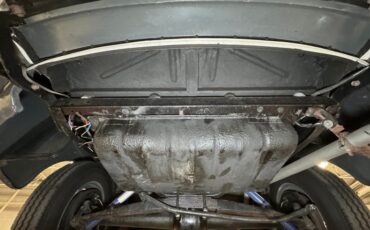 Ford-Super-deluxe-1948-Rotunda-Gray-Tan-43