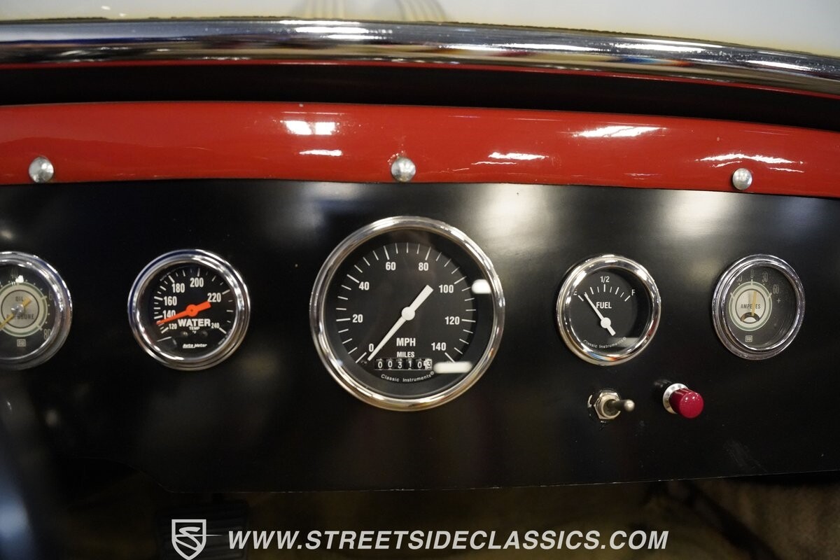 Ford-T-Bucket-1927-Roadster-28
