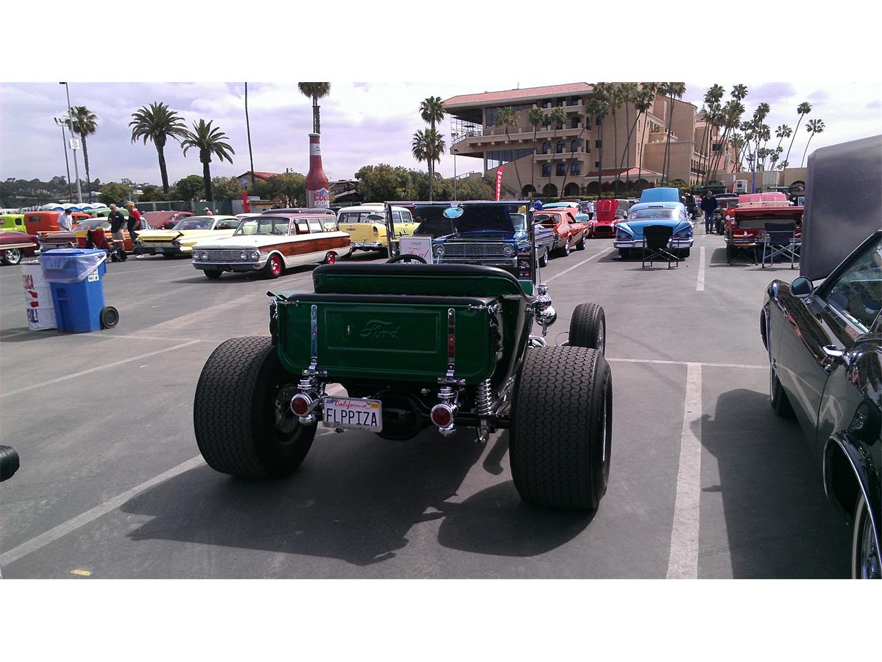Ford-T-bucket-1923-Emerald-Green-Black-8