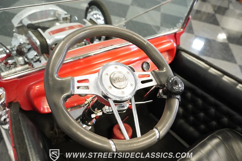 Ford-T-bucket-1924-Red-Black-20