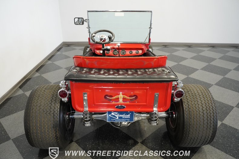 Ford-T-bucket-1924-Red-Black-24