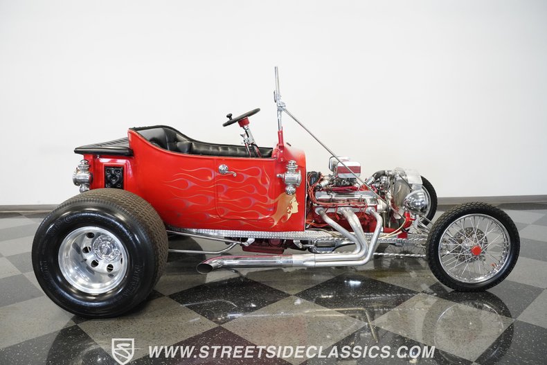 Ford-T-bucket-1924-Red-Black-29