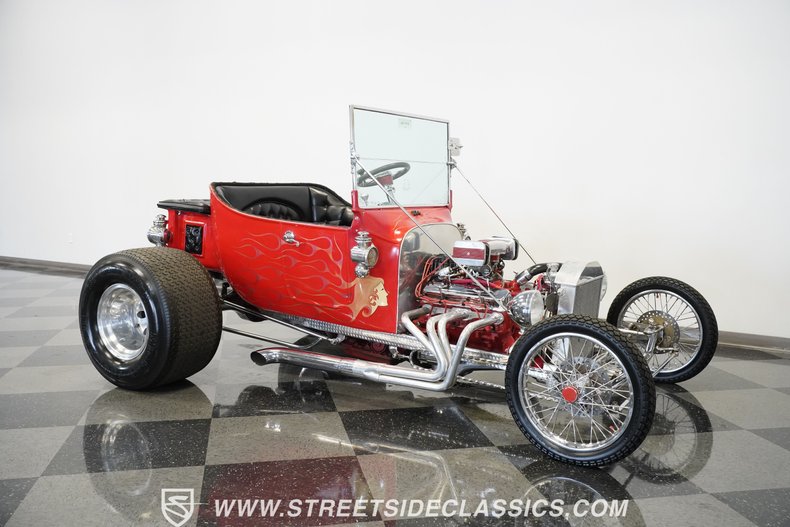 Ford-T-bucket-1924-Red-Black-31