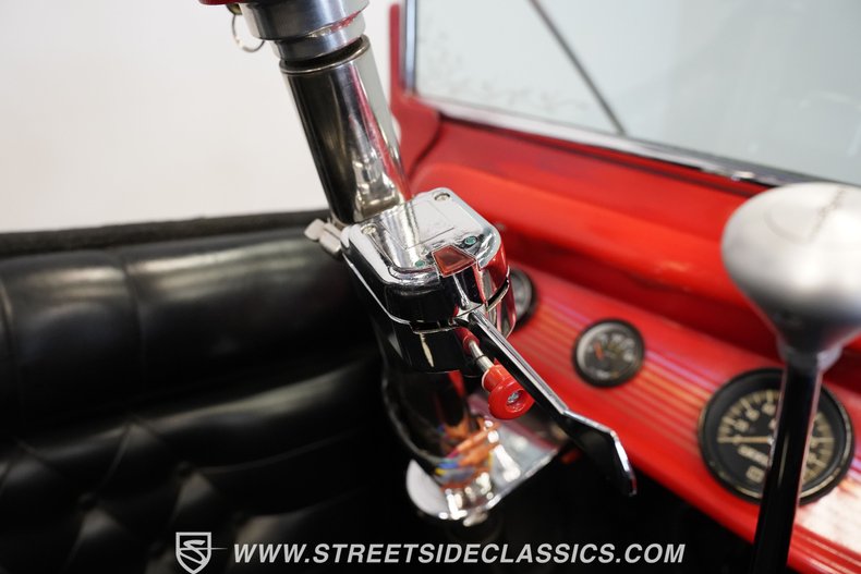 Ford-T-bucket-1924-Red-Black-41