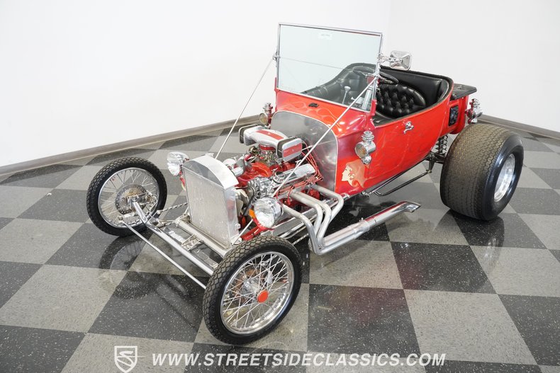 Ford-T-bucket-1924-Red-Black-6