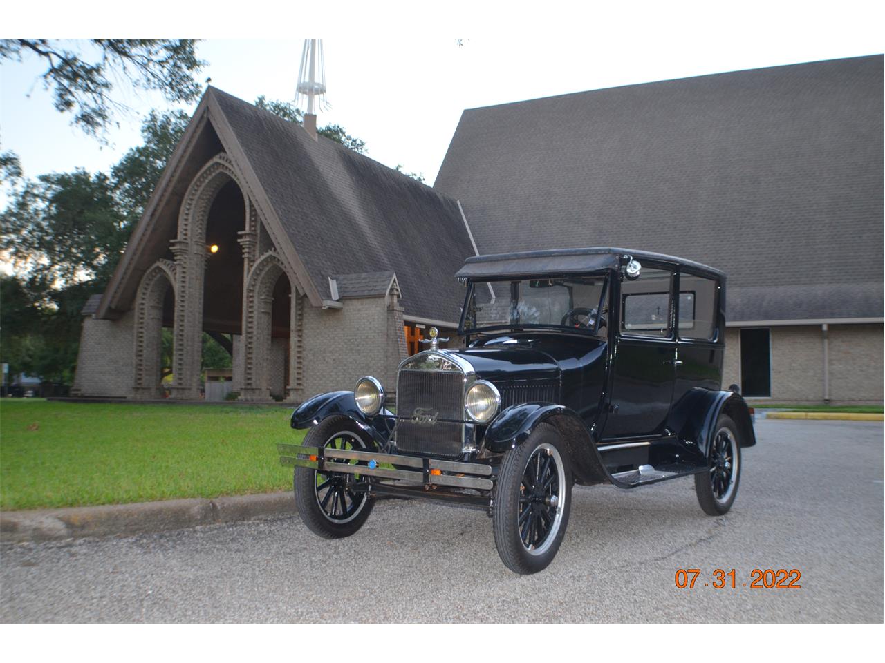 Ford-T-bucket-1926-MIDNIGHT-BLACK-GRAY-5