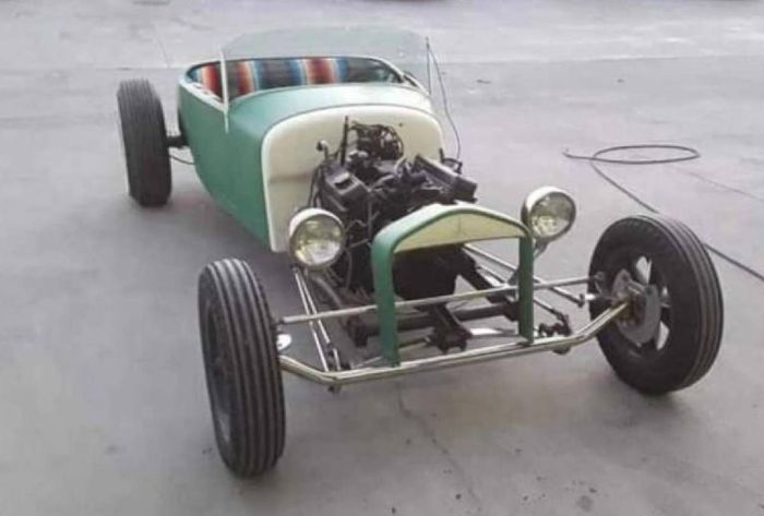 Ford-T-bucket-1927-1