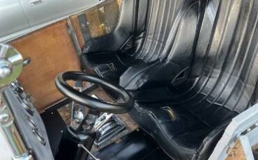 Ford-T-bucket-1927-Gray-2