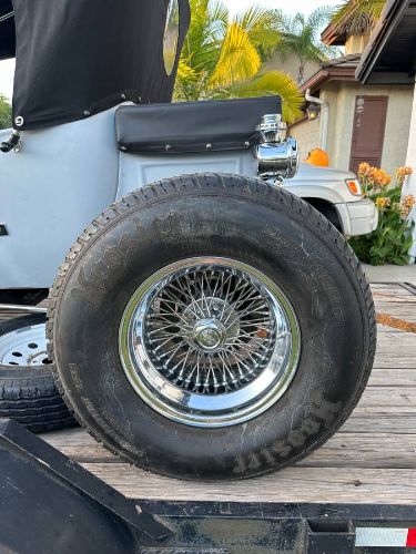 Ford-T-bucket-1927-Gray-7
