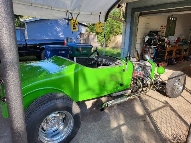 Ford-T-bucket-1927-Green-3