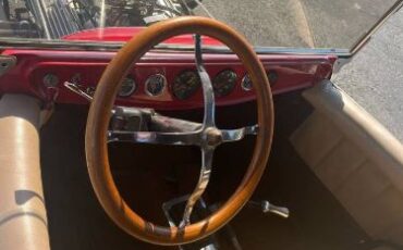 Ford-T-bucket-1932-Red-5