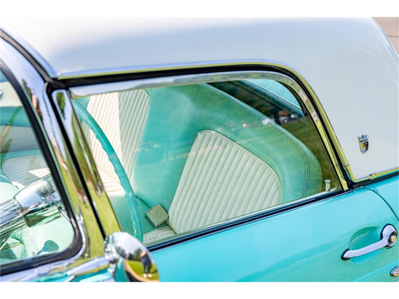 Ford-Thunderbird-1955