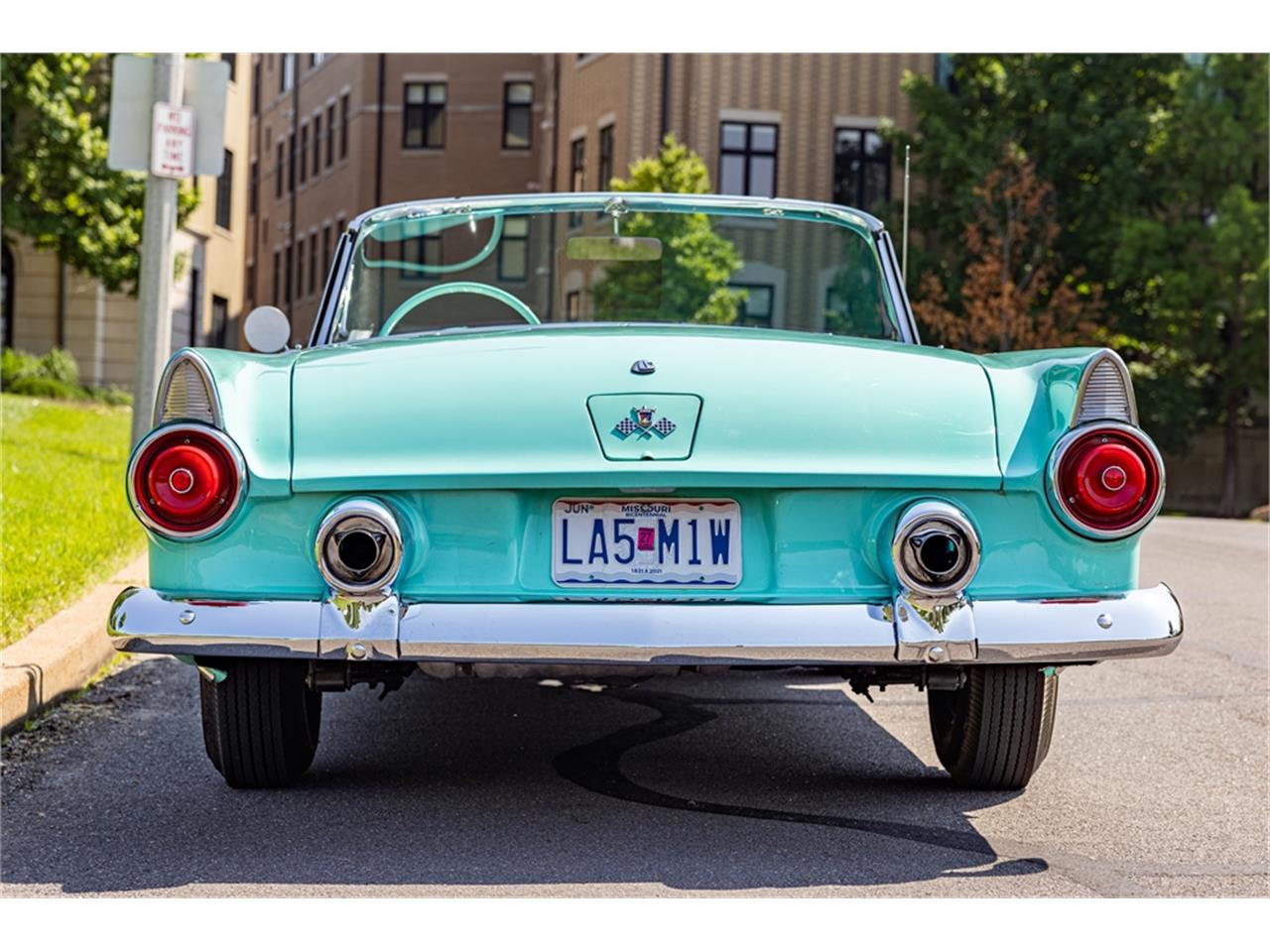 Ford-Thunderbird-1955-54